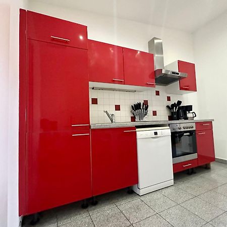Apartments I 5 Minutes To Metro Виена Екстериор снимка