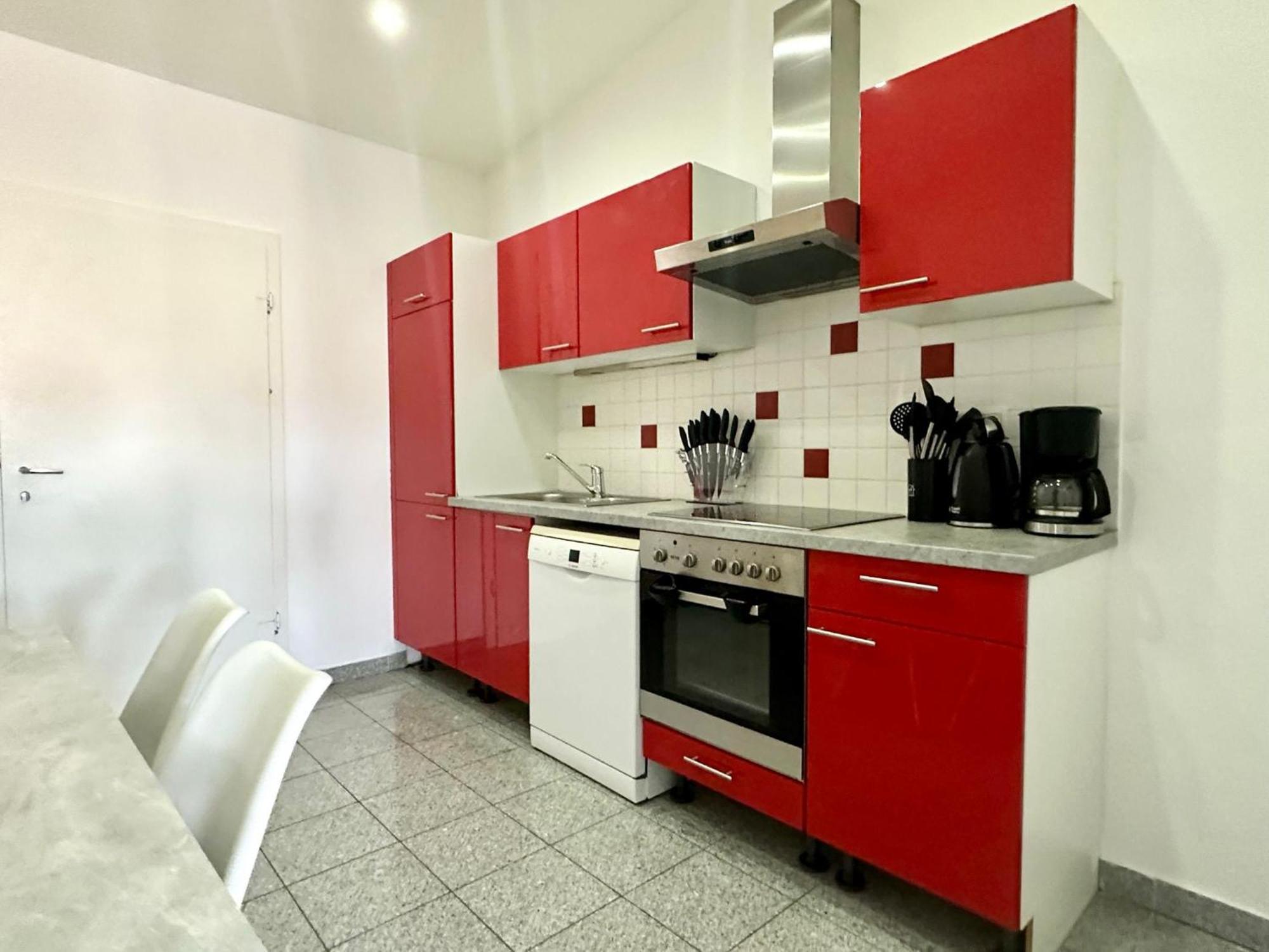 Apartments I 5 Minutes To Metro Виена Екстериор снимка