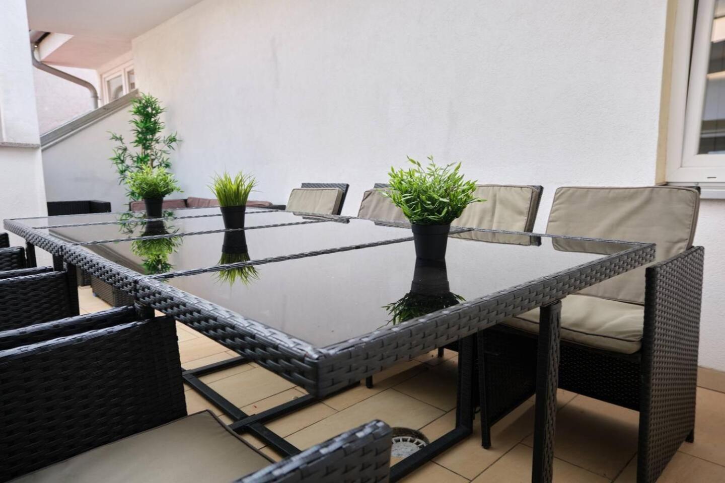 Apartments I 5 Minutes To Metro Виена Екстериор снимка