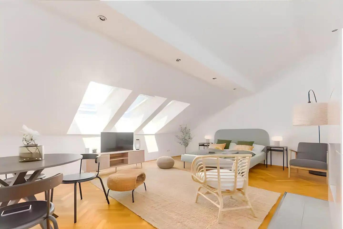 Apartments I 5 Minutes To Metro Виена Екстериор снимка