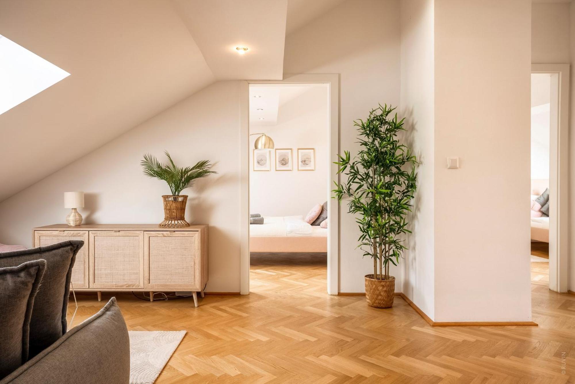 Apartments I 5 Minutes To Metro Виена Екстериор снимка