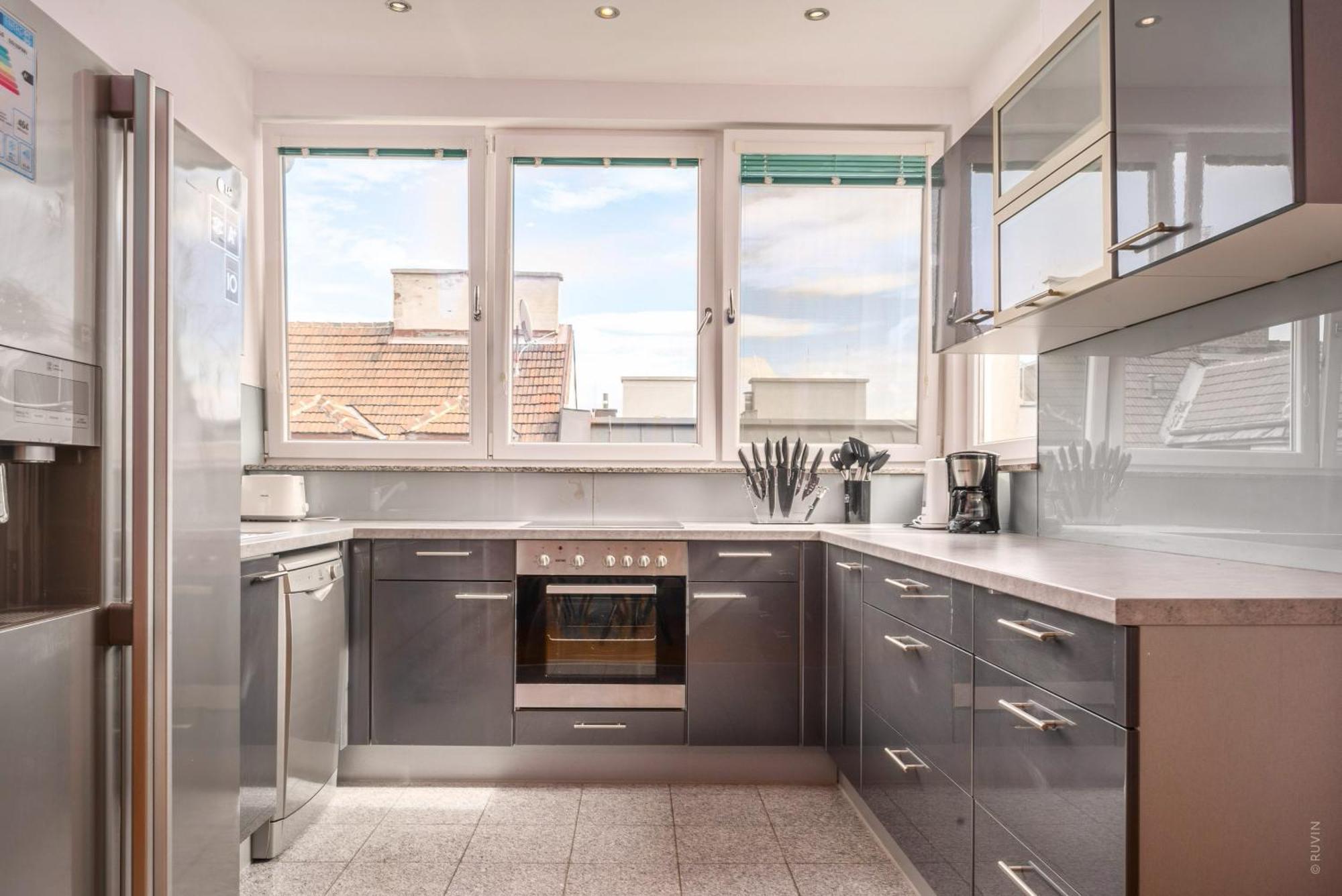 Apartments I 5 Minutes To Metro Виена Екстериор снимка